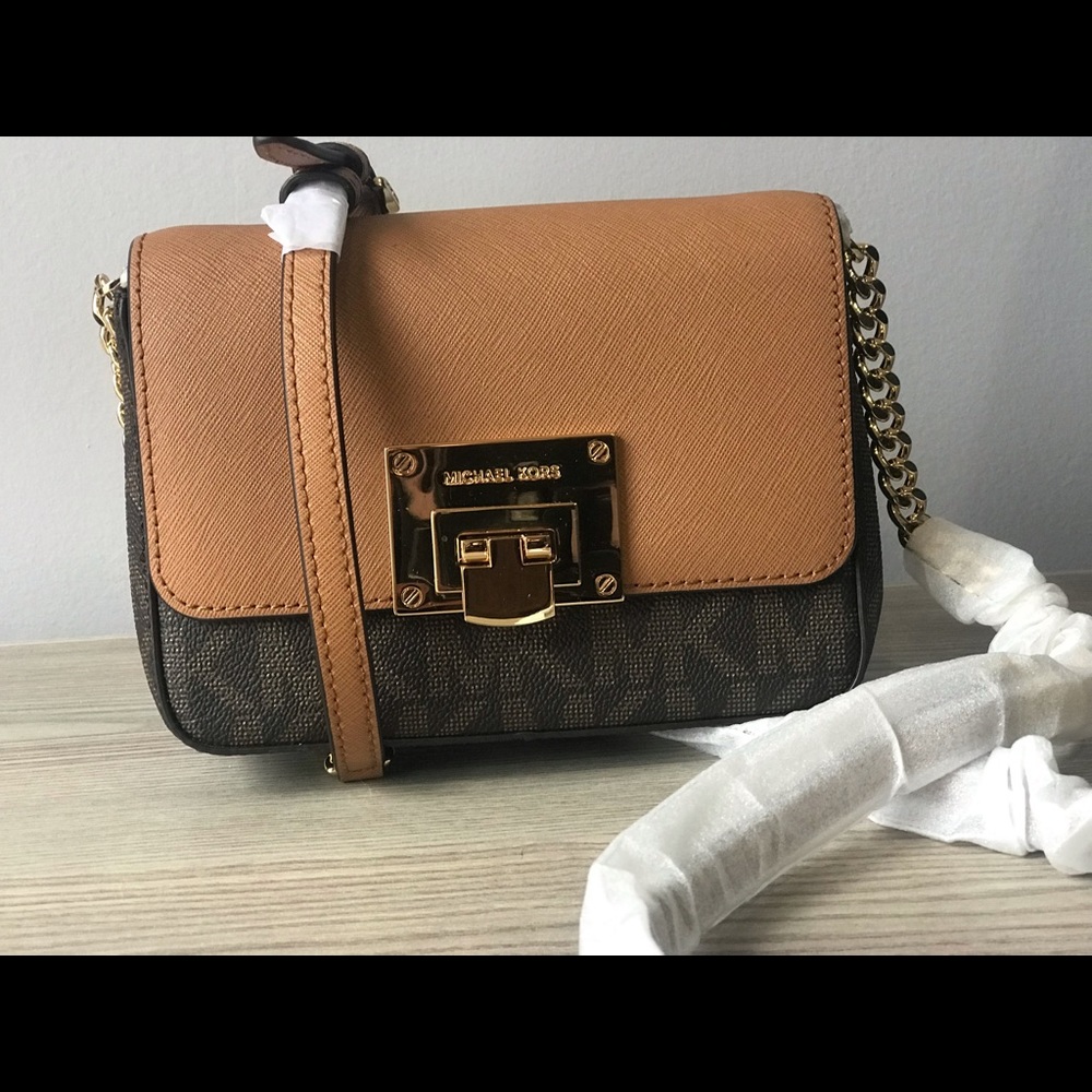 MK-TINA W/ MONOGRAM - Picture 2 of 5